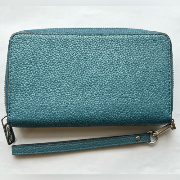 MICHAEL KORS_ Large Logo and Leather Wristlet - Picture 5 of 9